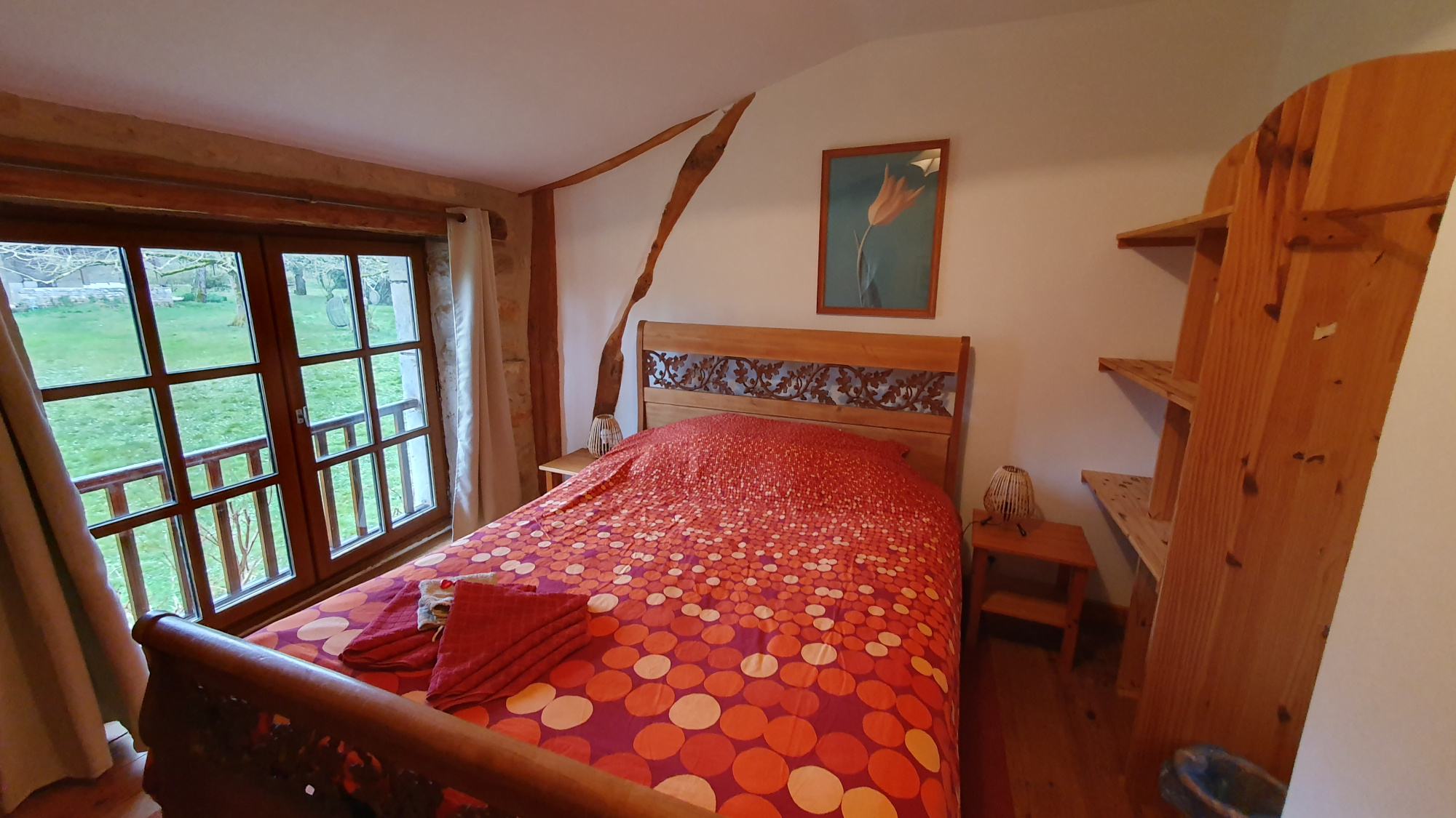 Elegant single room in the main house